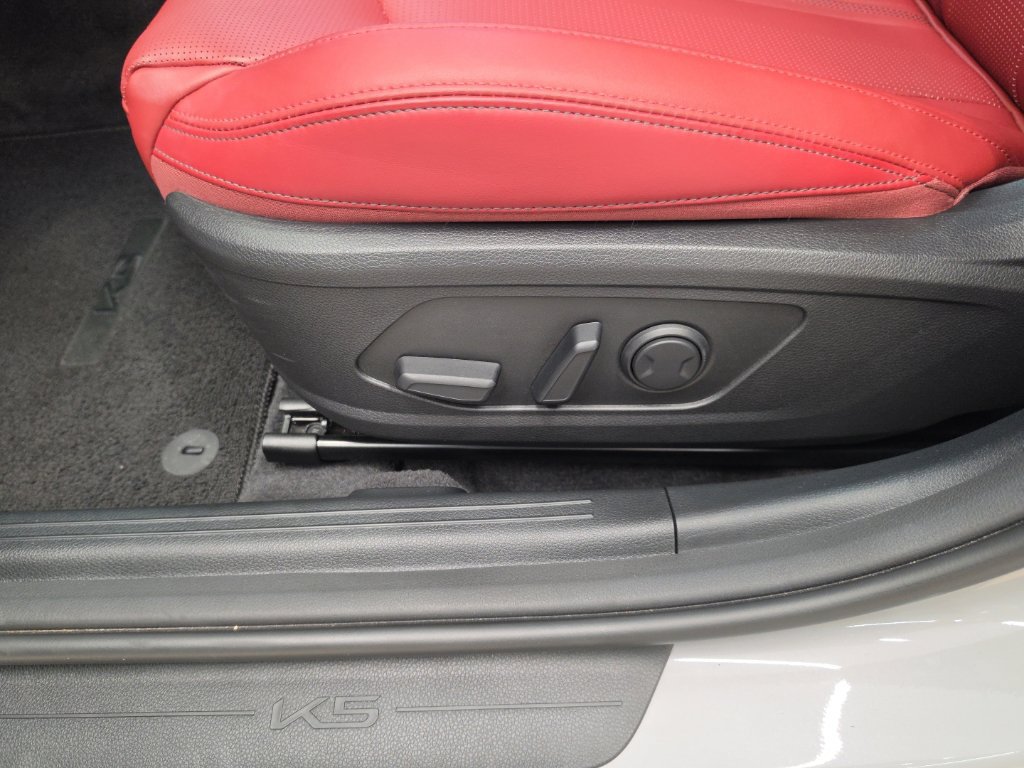 Certified 2025 Kia K5 GT-Line w/ GT-Line Premium Package FWD image 37