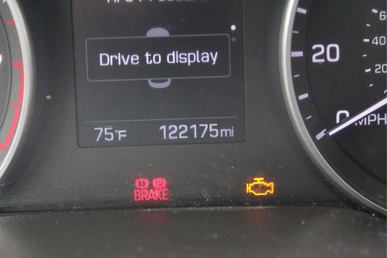 Used 2017 Hyundai Elantra Value Edition w/ Cargo Package FWD image 10