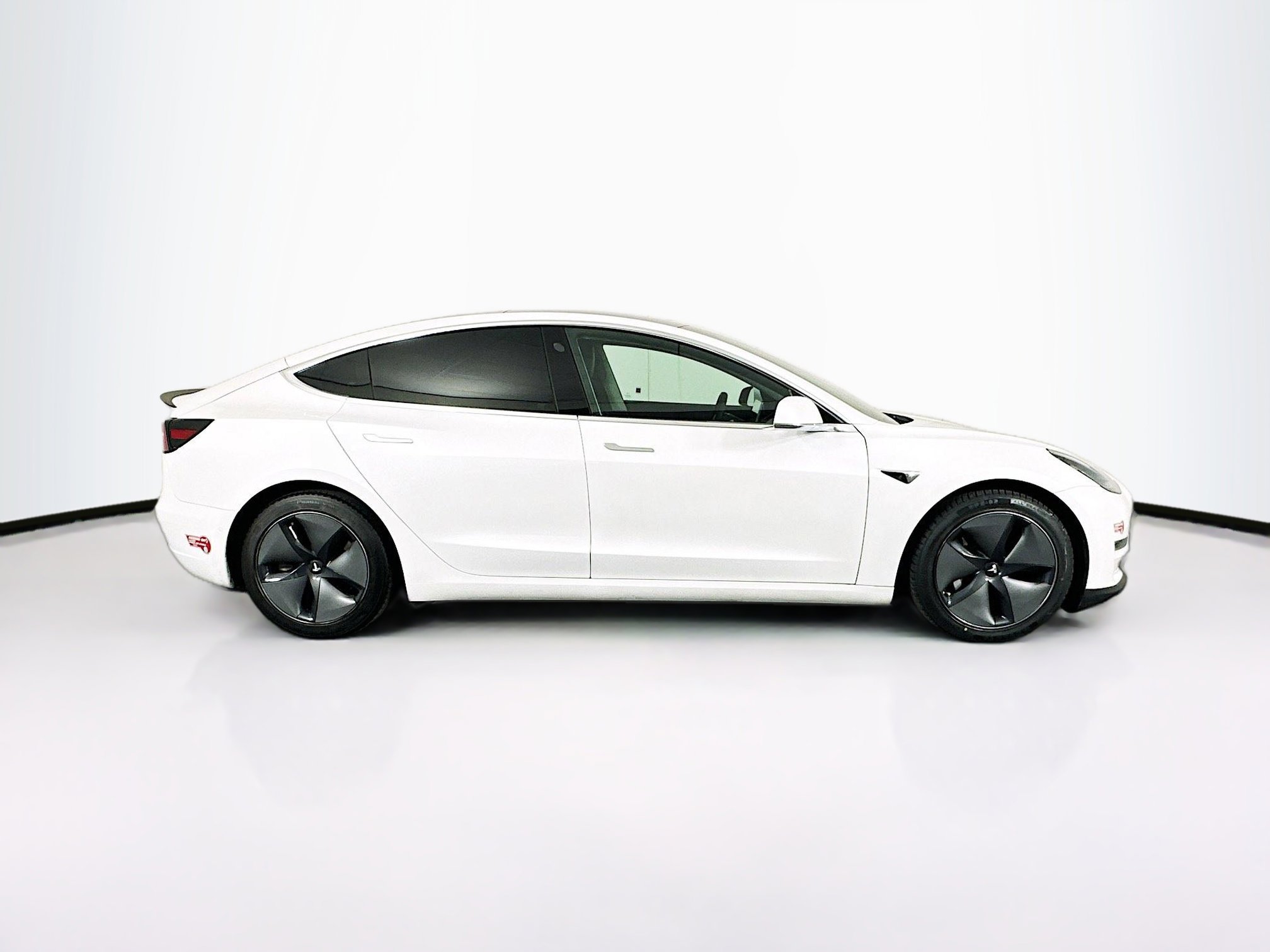 Used 2020 Tesla Model 3 Standard Range Plus RWD image 10