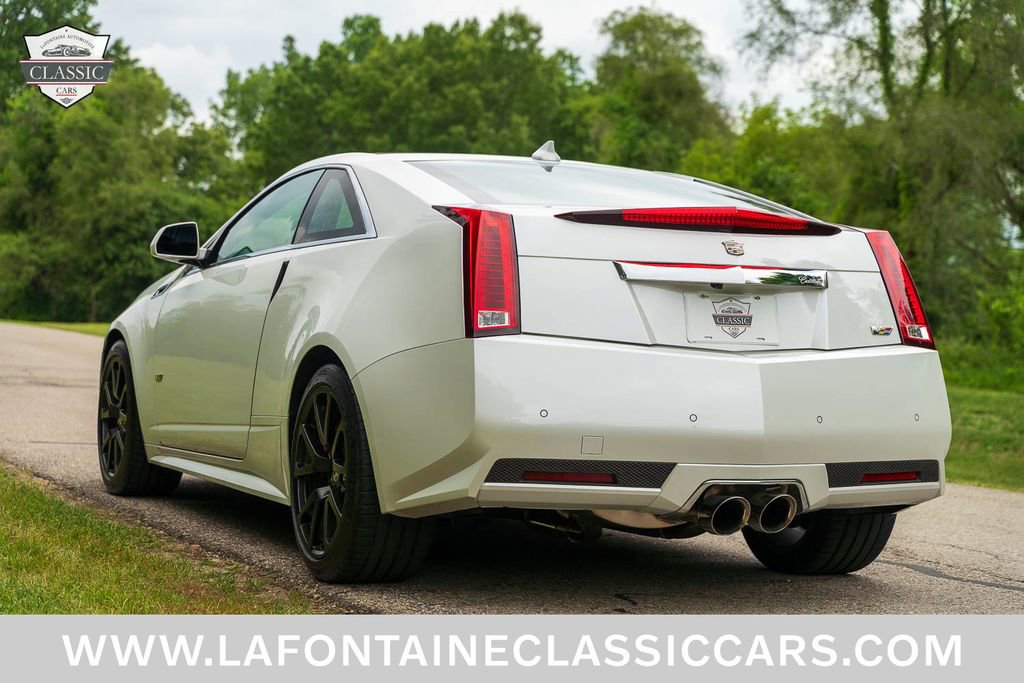 Used 2015 Cadillac CTS V RWD image 31