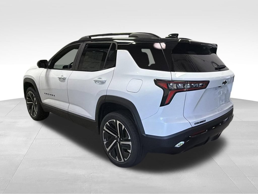 New 2026 Chevrolet Equinox RS w/ Convenience Package III FWD image 10