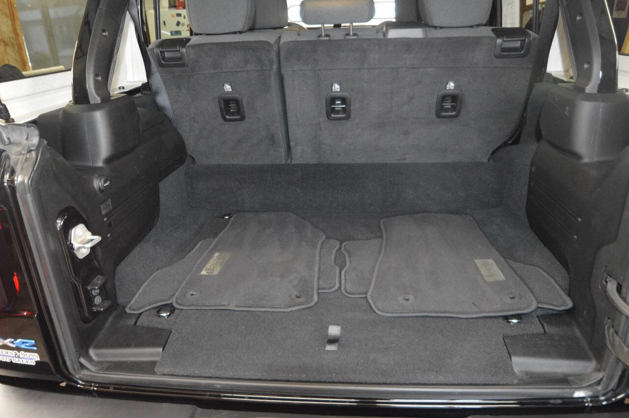 Used 2024 Jeep Wrangler Unlimited Sahara w/ Dual Top Group image 21