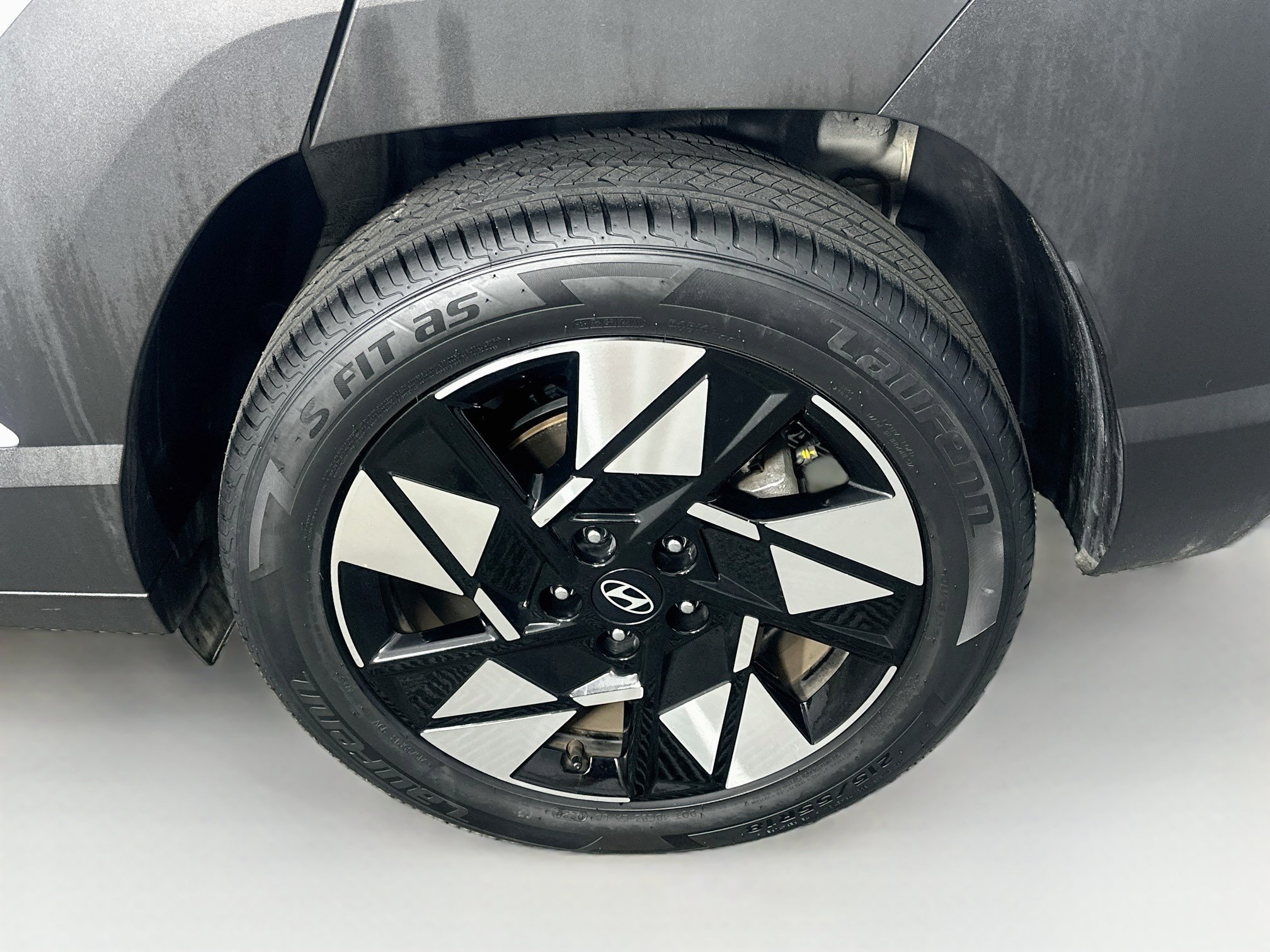 Used 2025 Hyundai Kona SEL FWD image 11