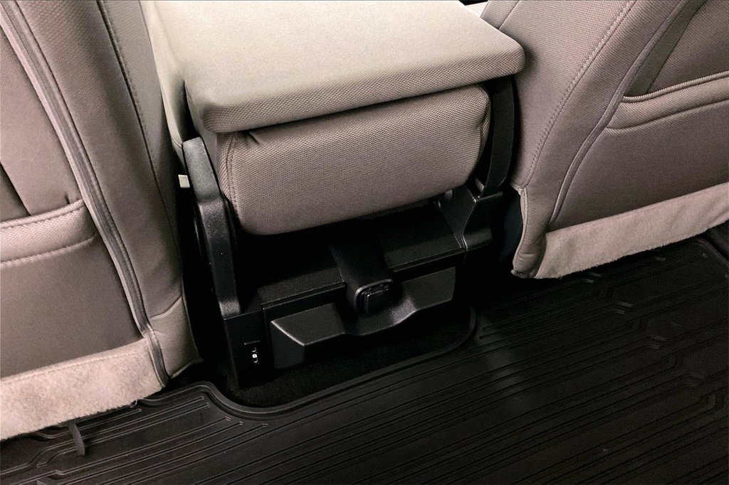 Used 2019 Ford F150 XLT w/ Equipment Group 301A Mid image 11