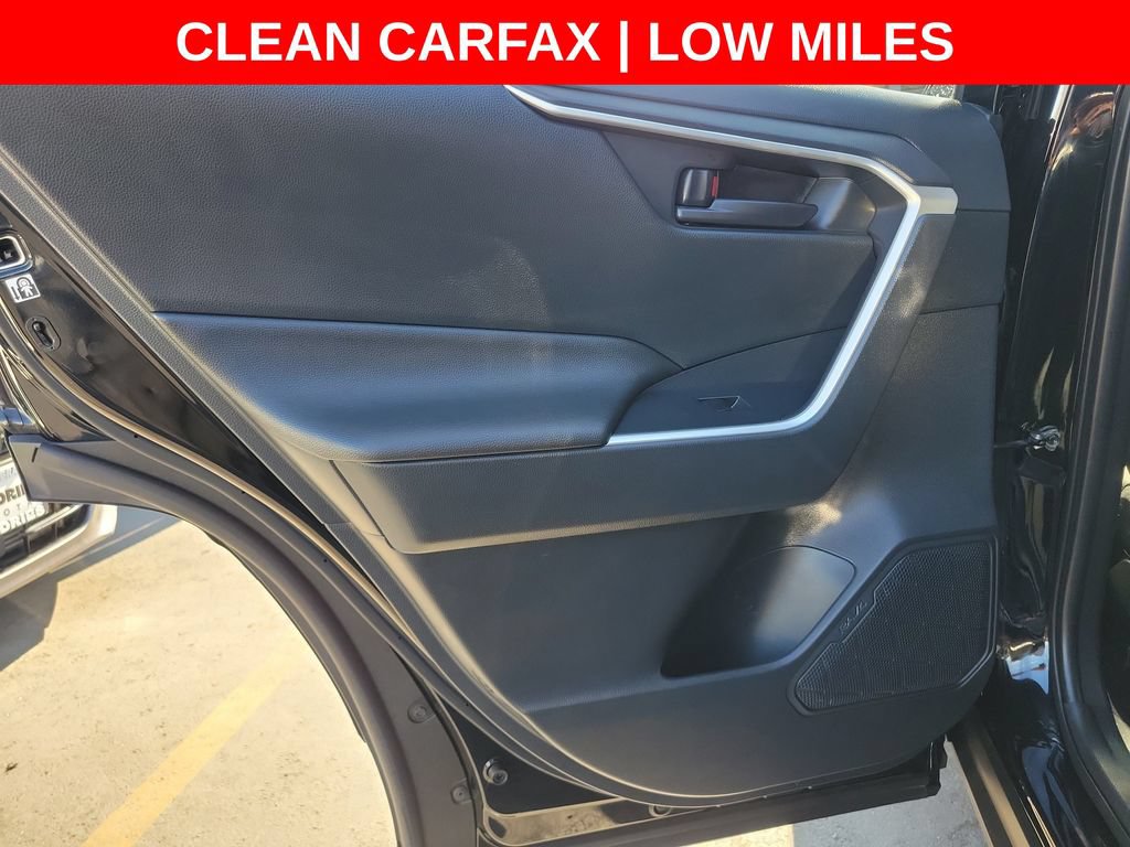Used 2019 Toyota RAV4 LE w/ Carpet Mat Package FWD image 16