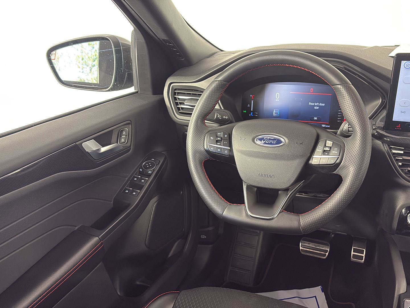 Used 2023 Ford Escape ST-Line Select w/ Tech Pack #1 AWD/4WD image 17
