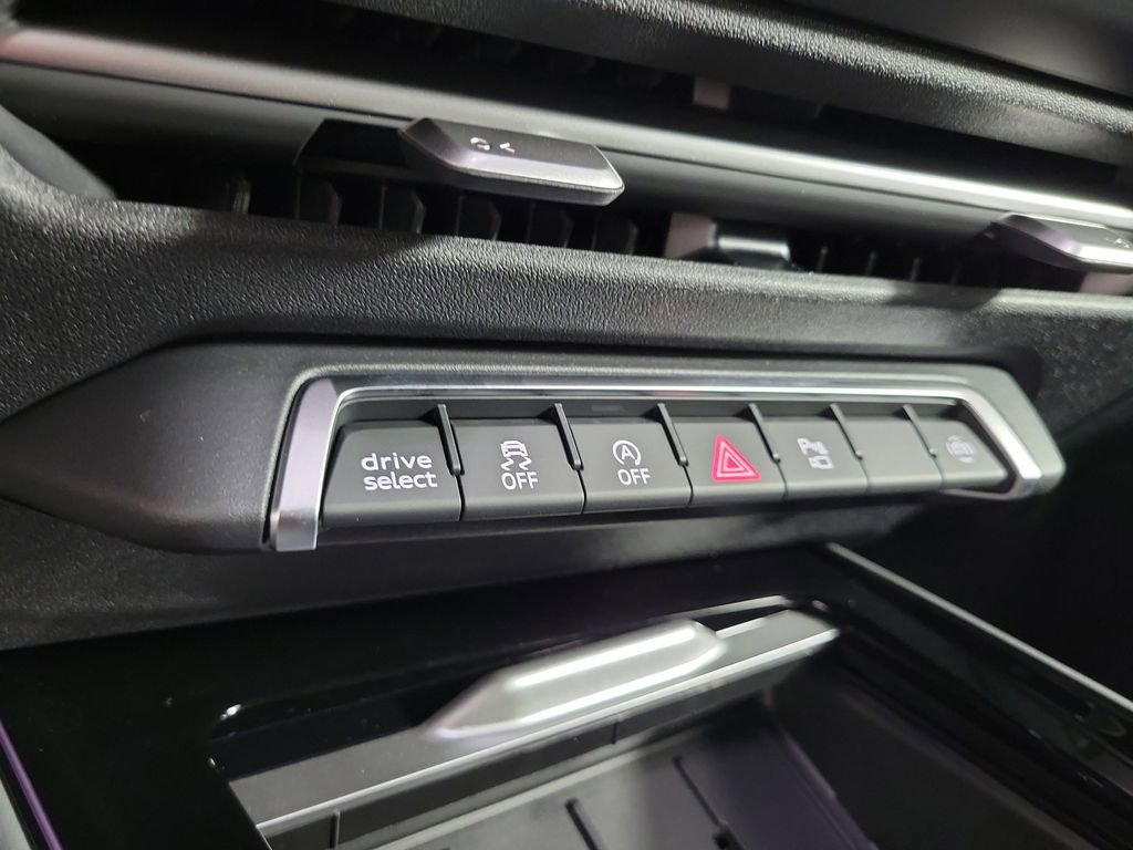 New 2026 Audi Q3 quattro 2.0T AWD/4WD image 29