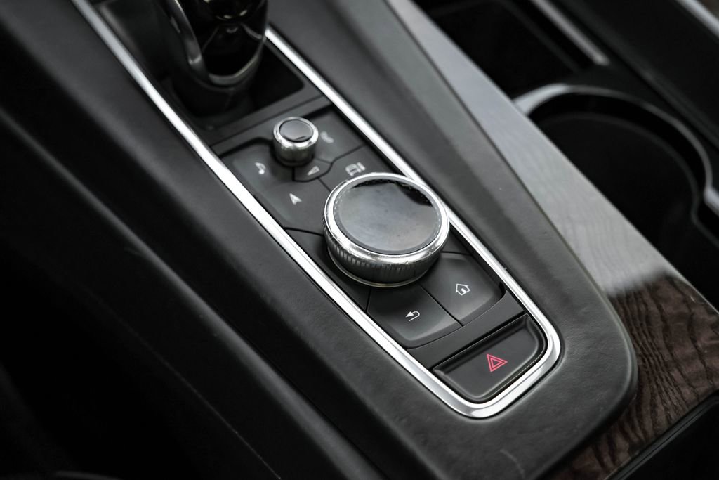 Used 2021 Cadillac Escalade Sport Platinum w/ LPO, Floor Liner Package image 32