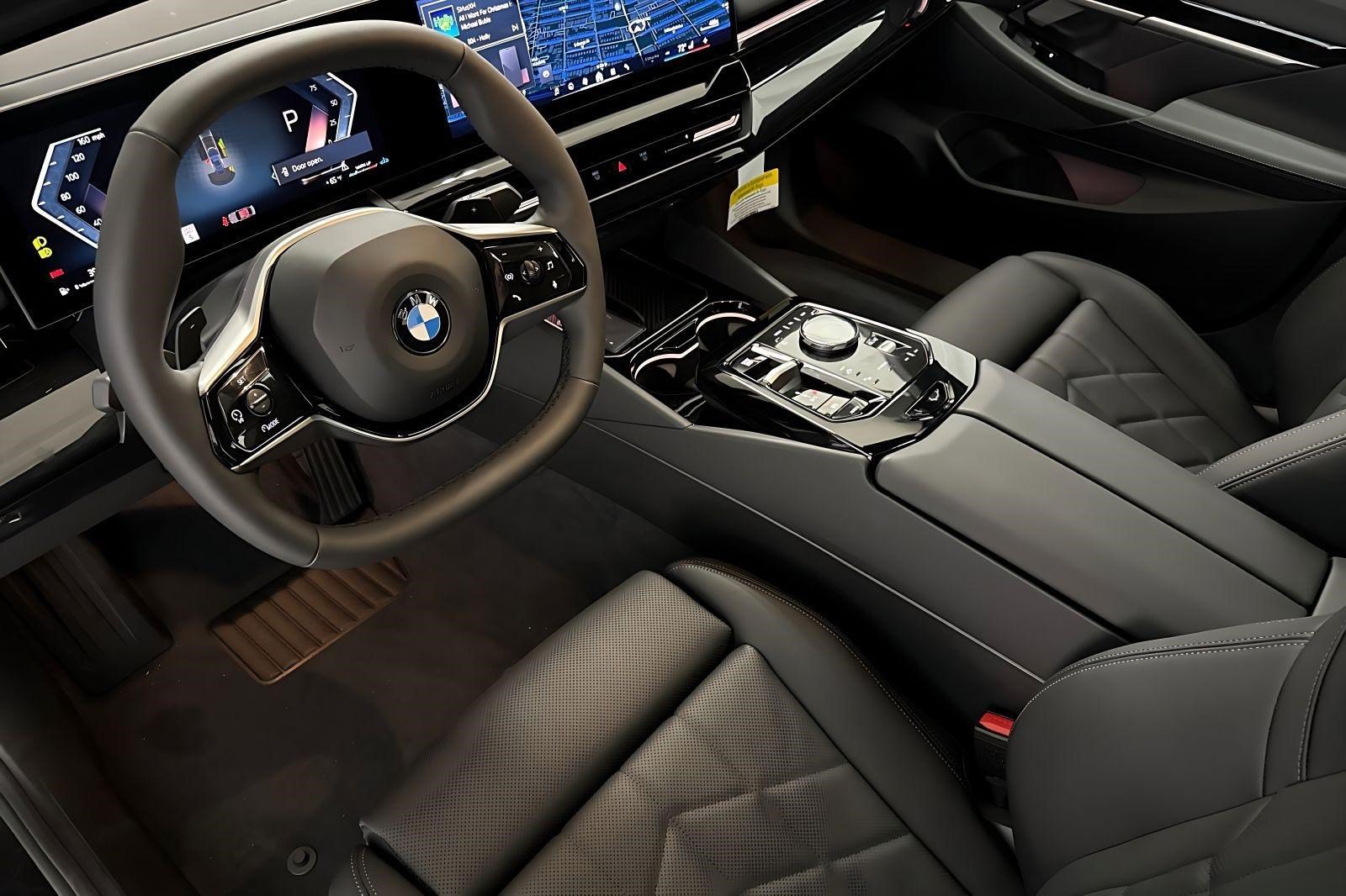 Used 2026 BMW 530i w/ Premium Package RWD image 4