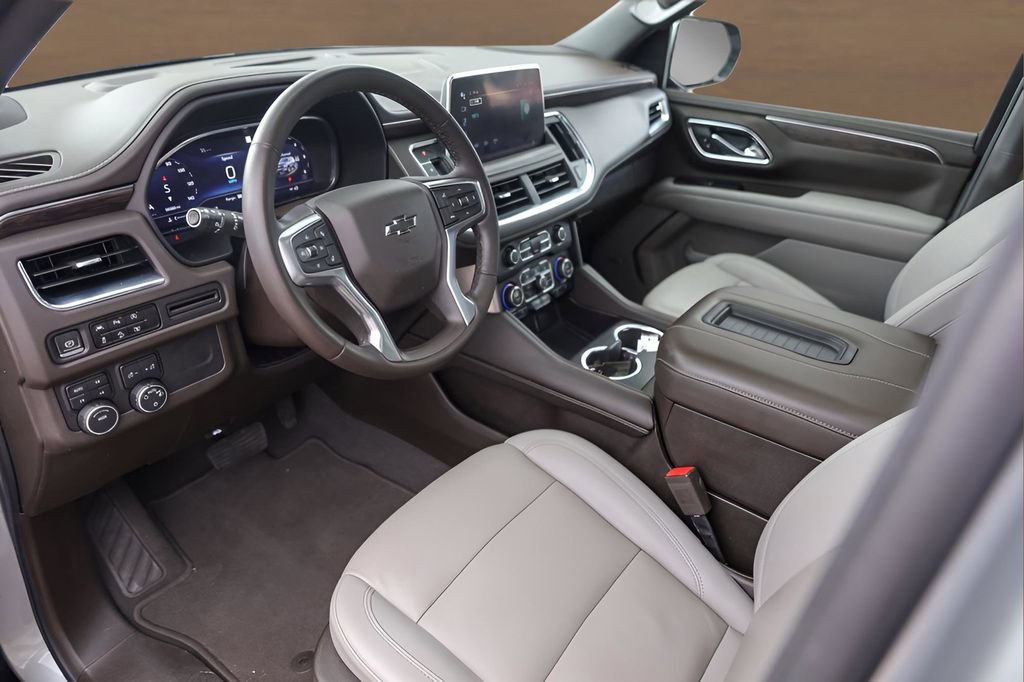 Used 2023 Chevrolet Tahoe Z71 w/ Luxury Package image 10