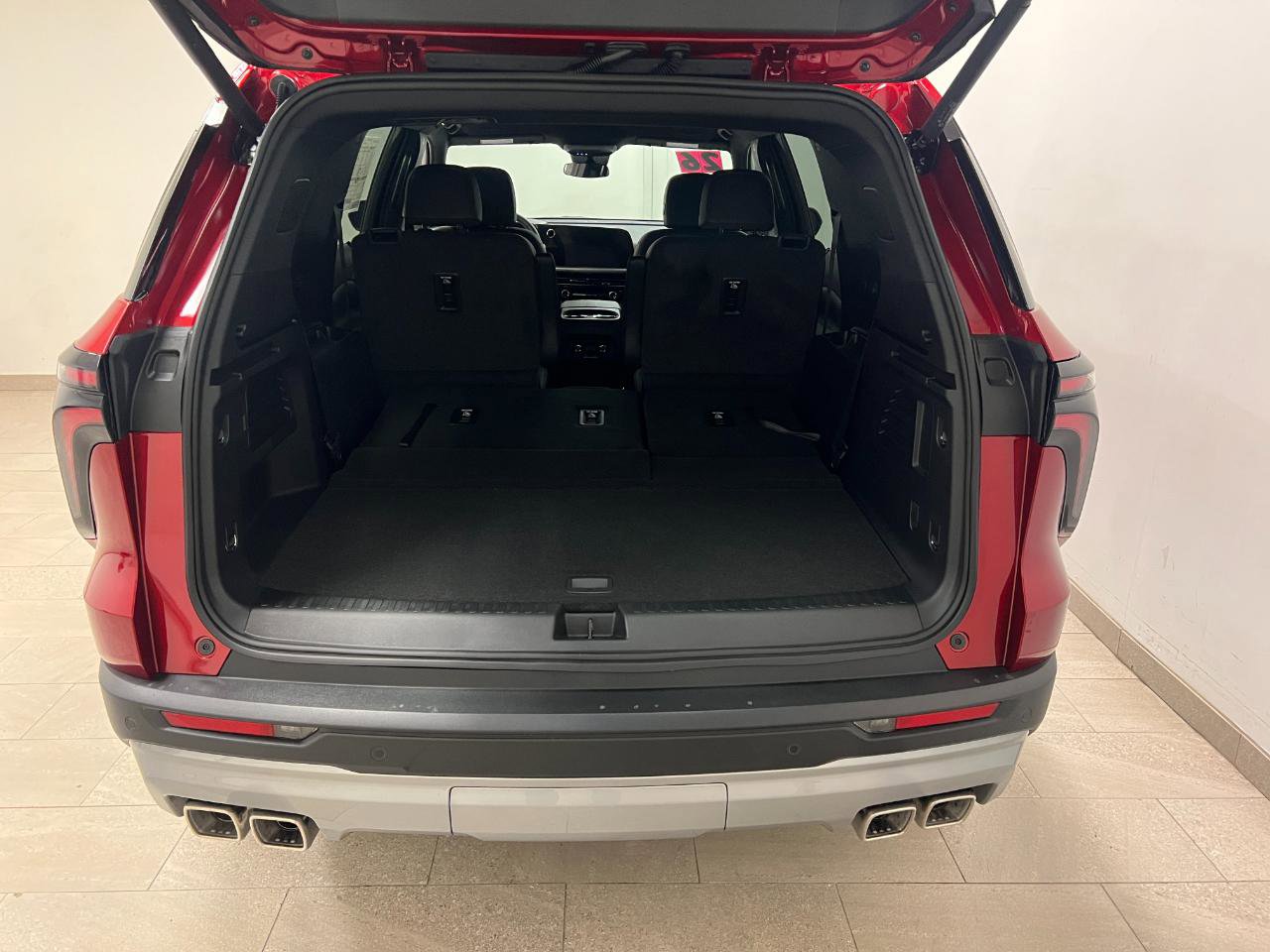 New 2026 Chevrolet Traverse LT FWD image 17