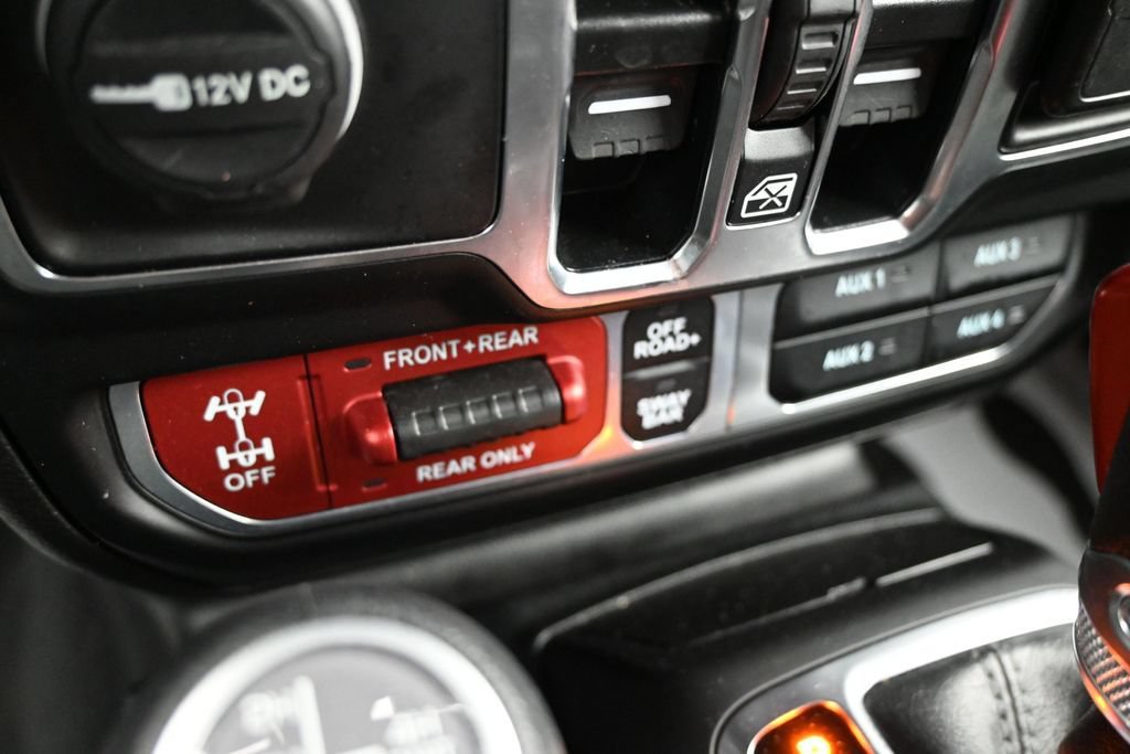 Used 2025 Jeep Wrangler Unlimited Rubicon 4xe w/ Convenience Group AWD/4WD image 20