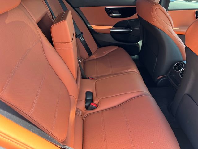 Used 2025 Mercedes-Benz C 300 4MATIC Sedan image 8
