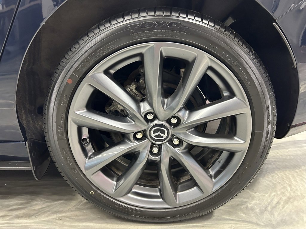 Used 2019 MAZDA MAZDA3 AWD Hatchback w/ Preferred Pkg image 17