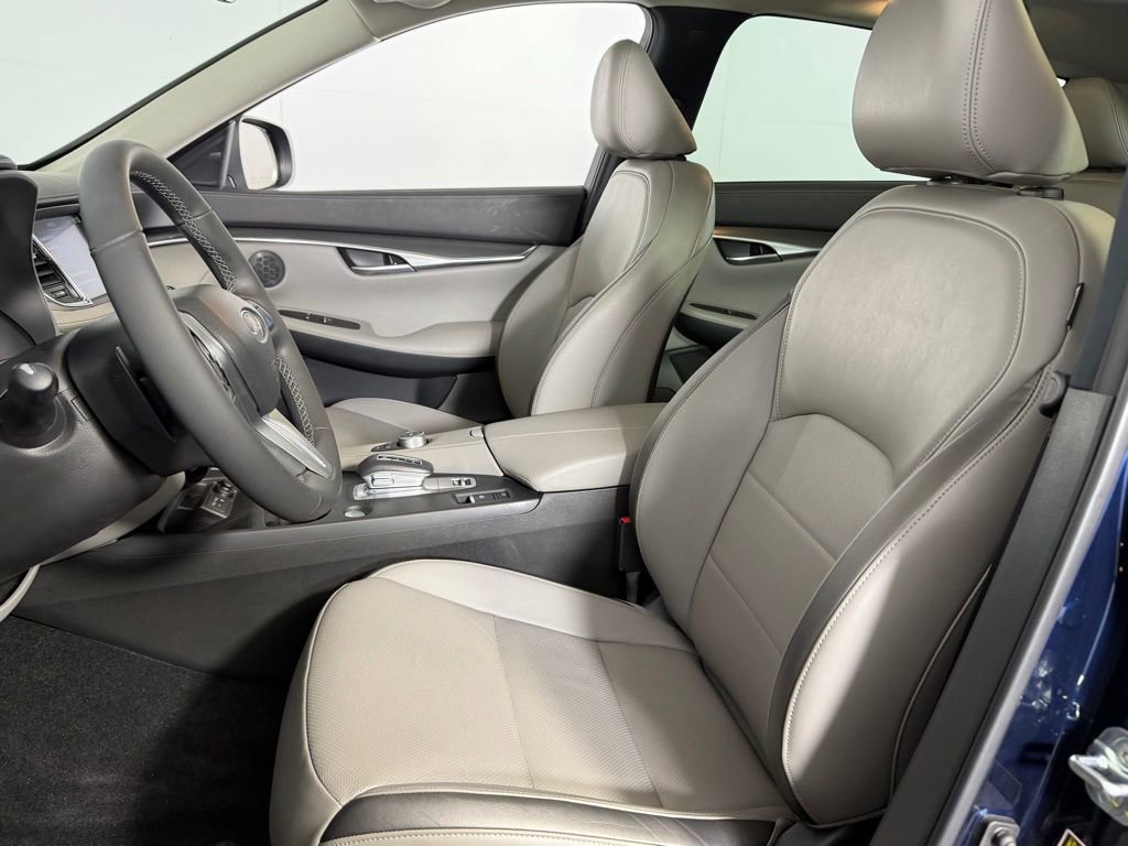 Used 2025 INFINITI QX50 Luxe image 19