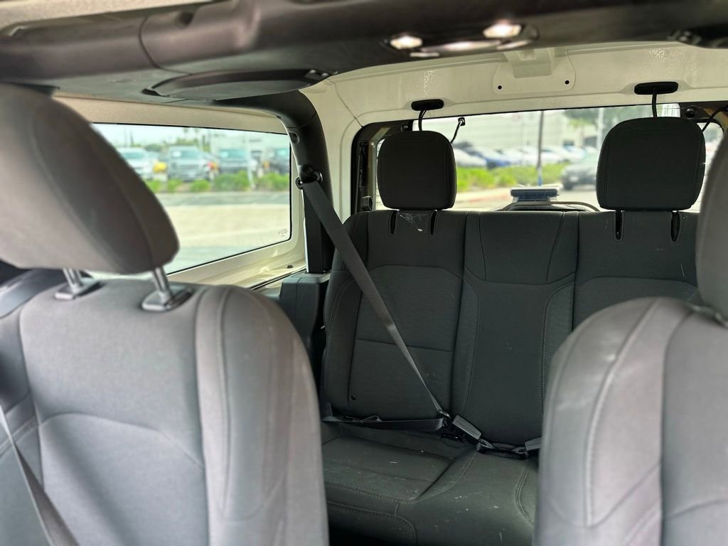 Used 2020 Jeep Wrangler Sport image 5