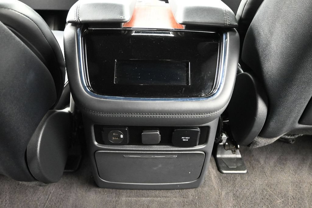 Used 2022 Lincoln Navigator Reserve AWD/4WD image 16