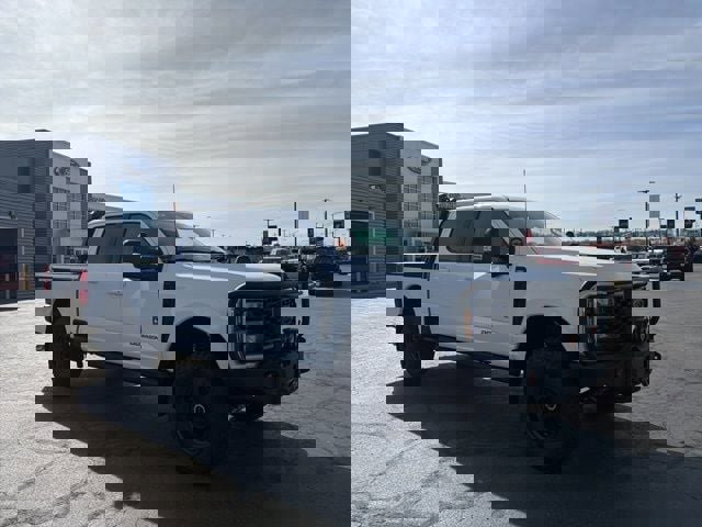 New 2026 Ford F250 Lariat w/ Black Appearance Package image 49