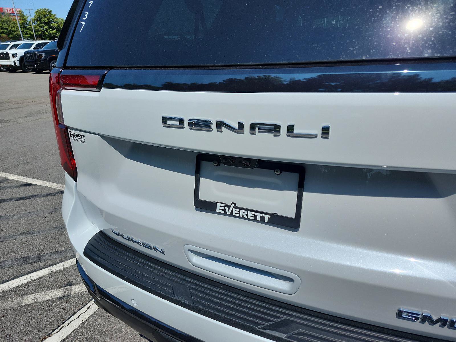 New 2026 GMC Yukon XL Denali Ultimate AWD/4WD image 4