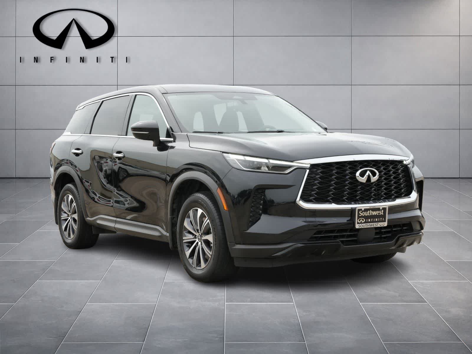 Certified 2023 INFINITI QX60 Pure FWD image 3