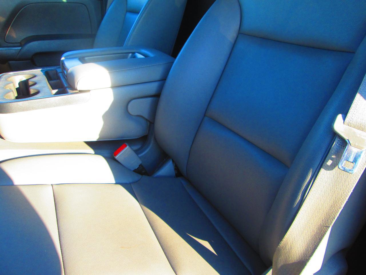 Used 2016 Chevrolet Silverado 3500 W/T image 7