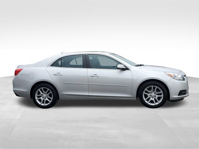 Used 2016 Chevrolet Malibu LT w/ Power Convenience Package image 6