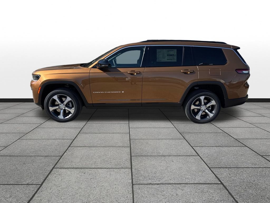 New 2026 Jeep Grand Cherokee L Limited w/ Luxury Tech Group II AWD/4WD image 2