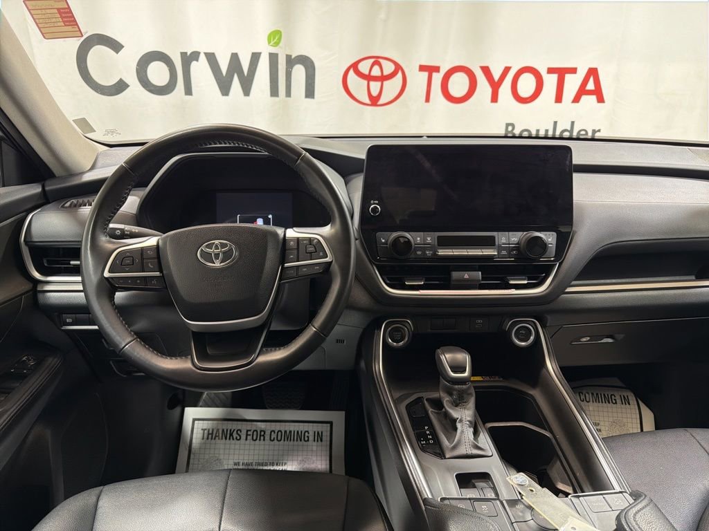 Used 2024 Toyota Grand Highlander AWD image 19