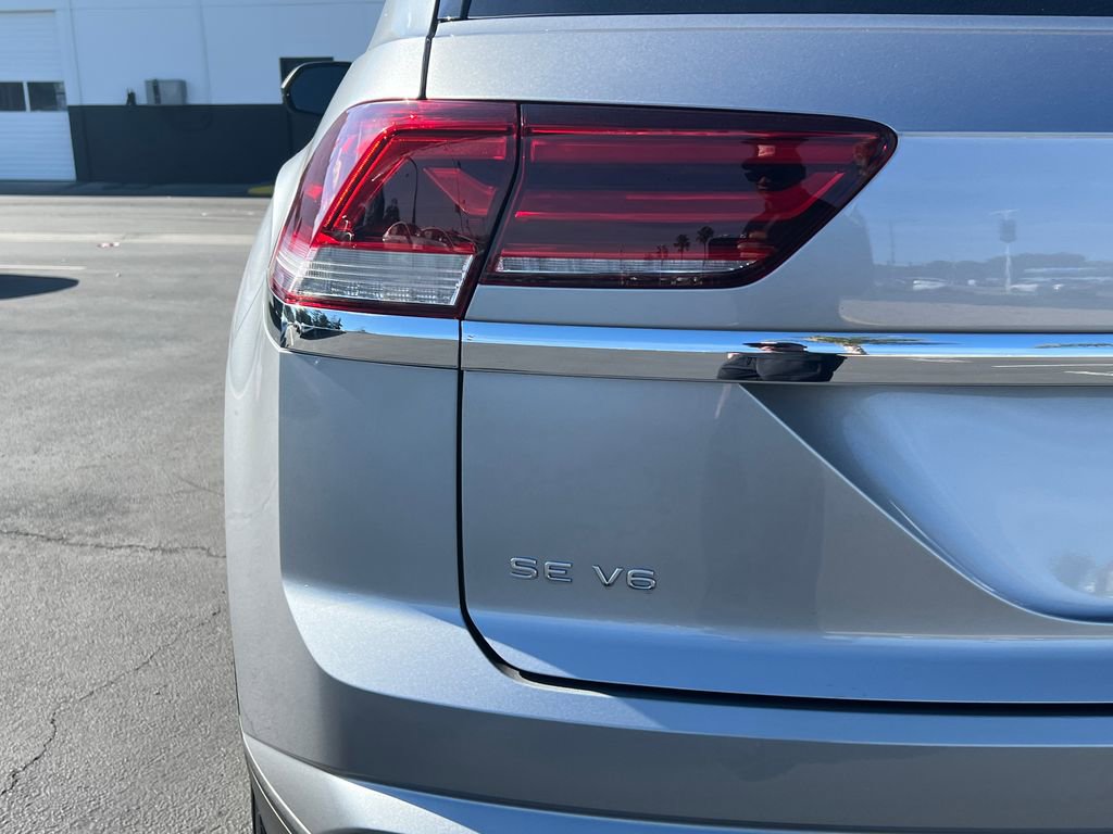 Used 2022 Volkswagen Atlas Cross Sport SE image 11