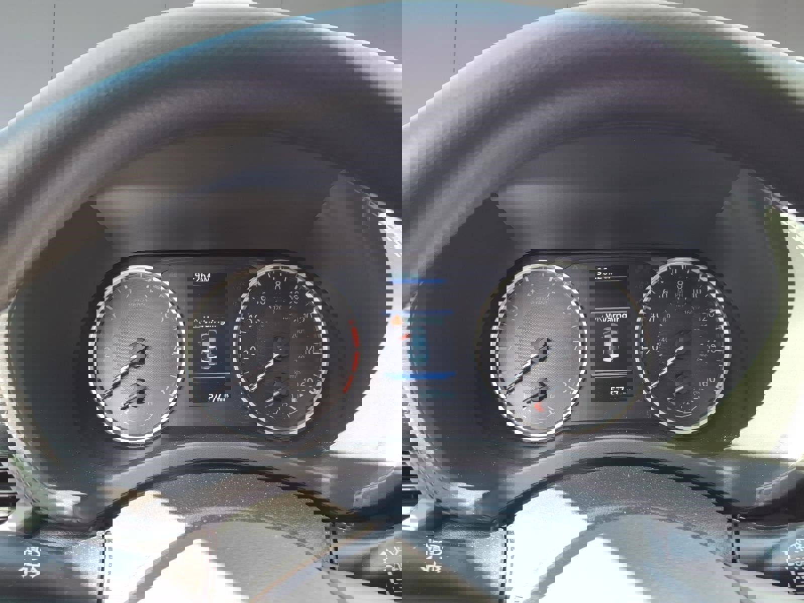 Used 2025 Nissan Sentra S image 12