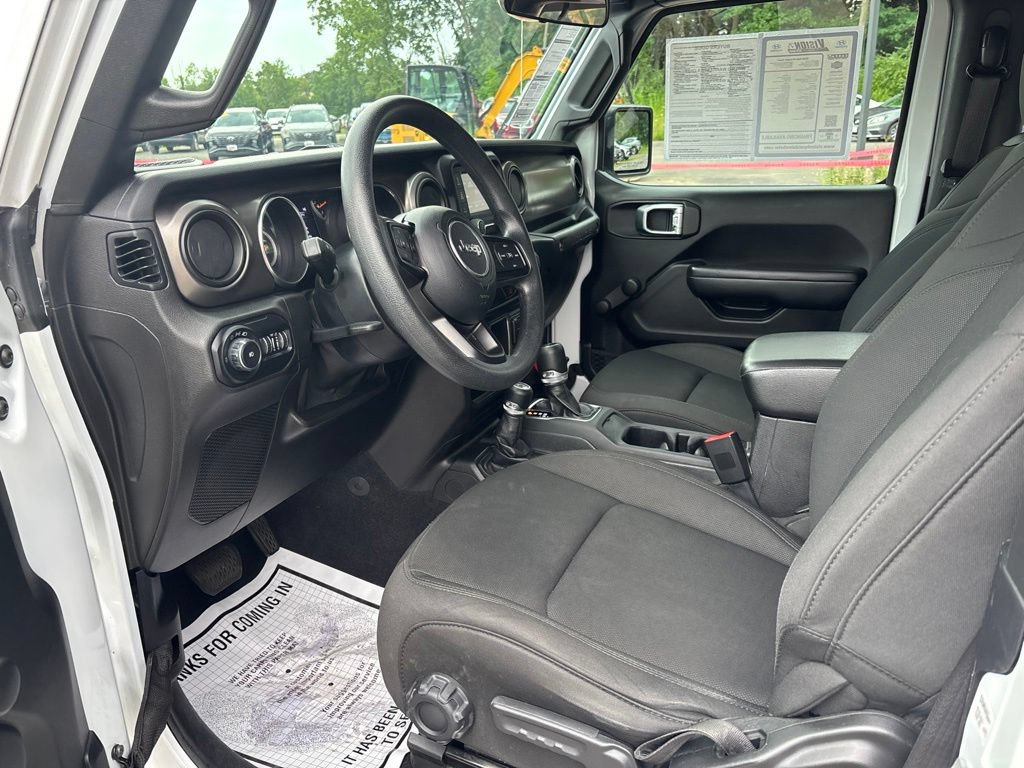 Used 2020 Jeep Wrangler Sport AWD/4WD image 9