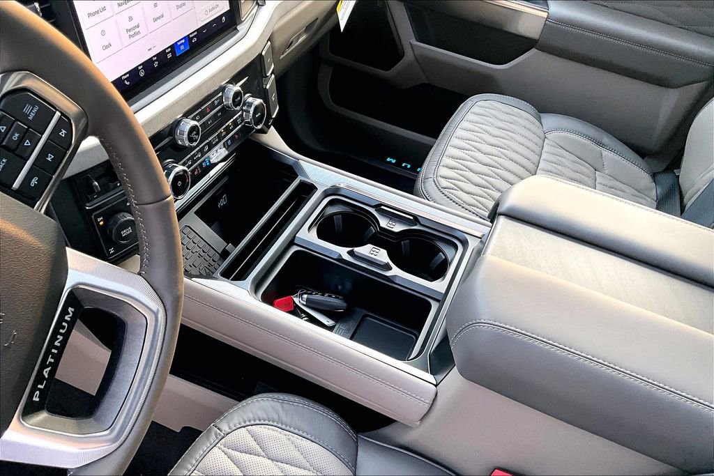 New 2025 Ford F350 Platinum w/ Platinum Plus Package image 8