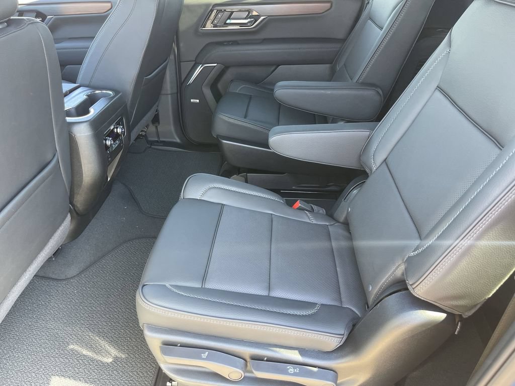 New 2026 GMC Yukon XL Denali w/ Sun & Power Step Package AWD/4WD image 26