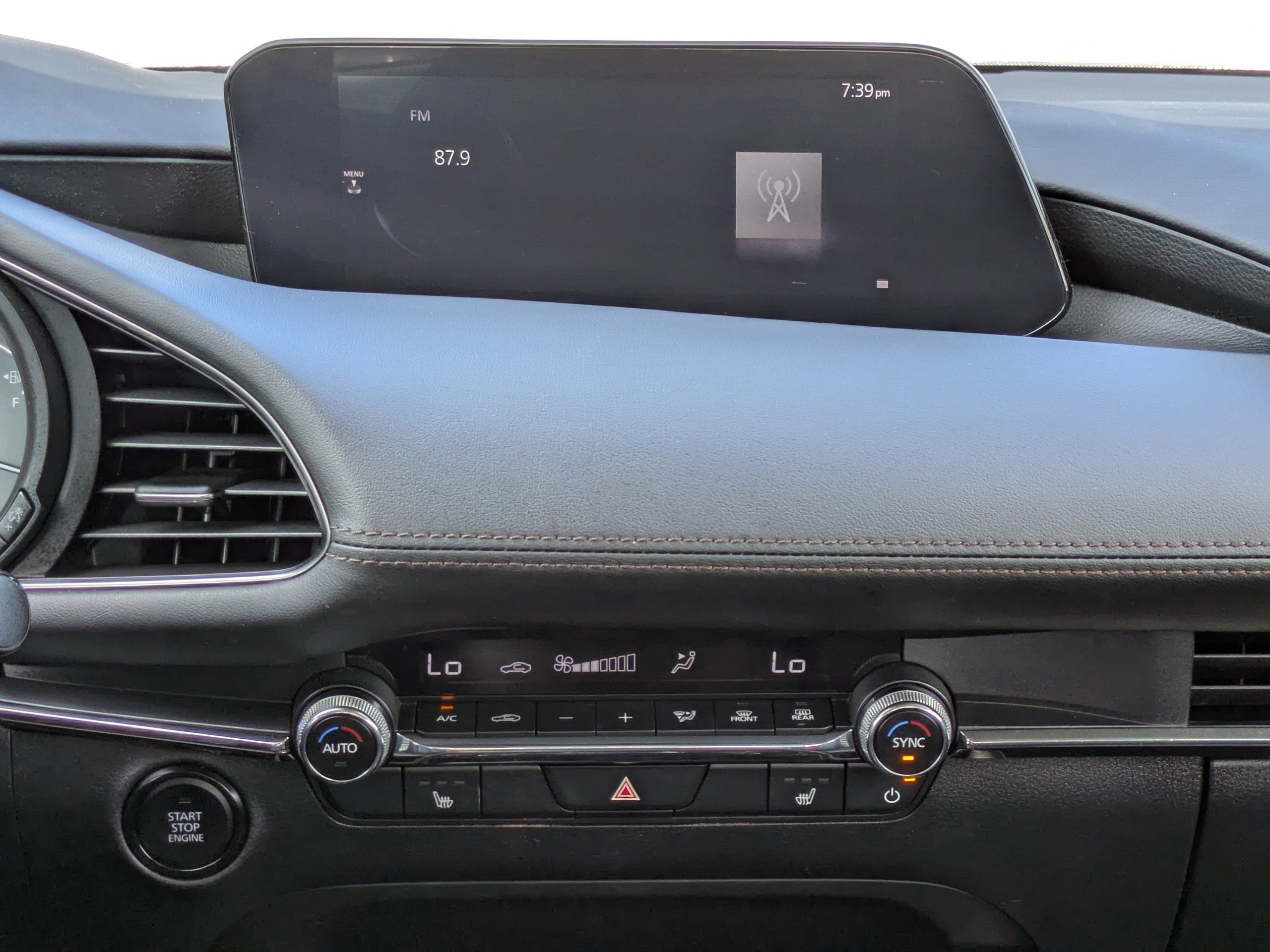 Used 2024 MAZDA MAZDA3 s image 18