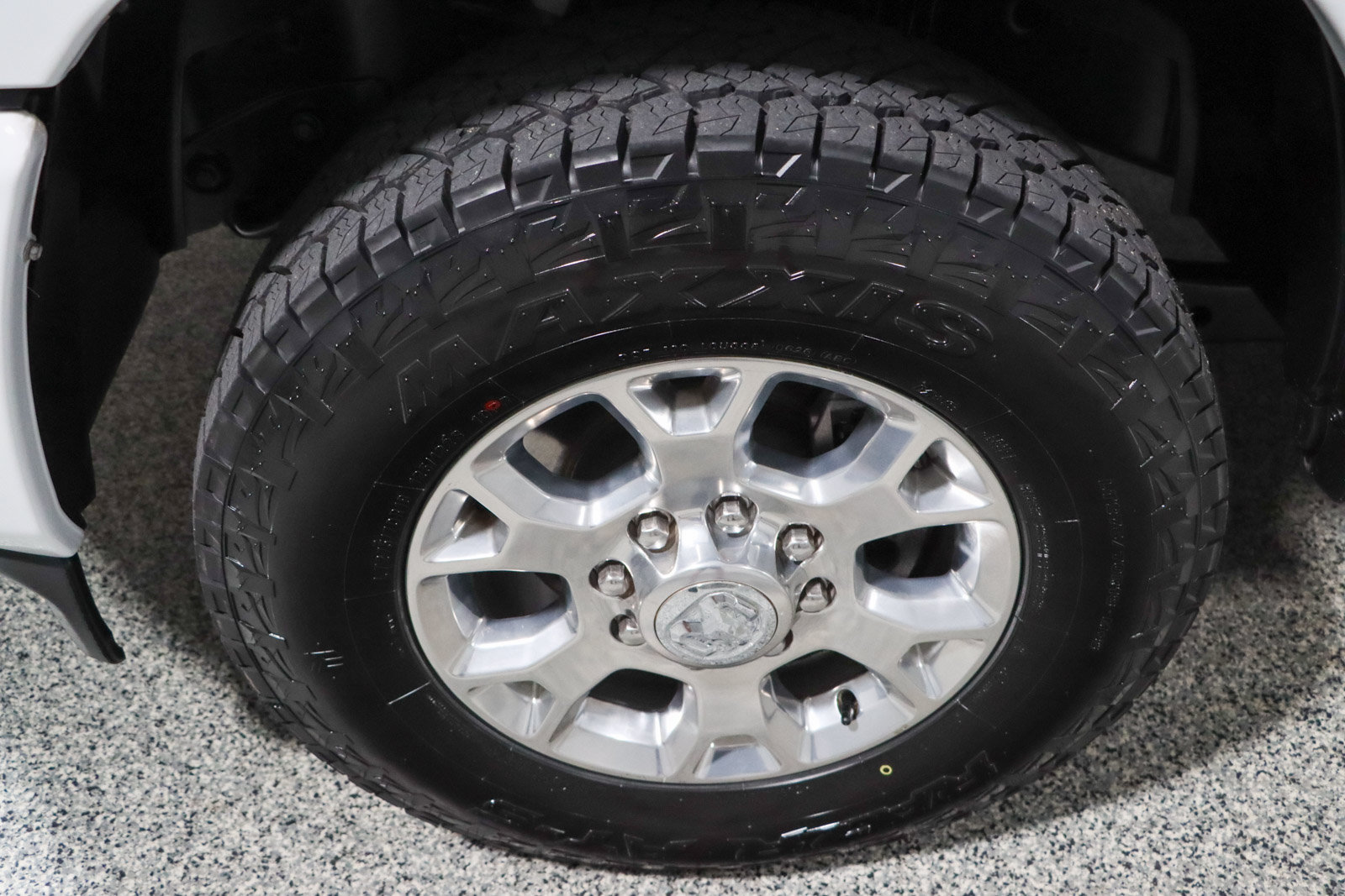 Used 2024 RAM 2500 Laramie AWD/4WD image 11