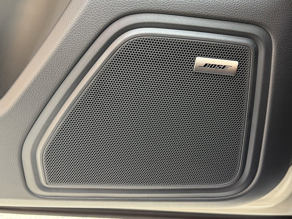 New 2026 Porsche Macan image 17