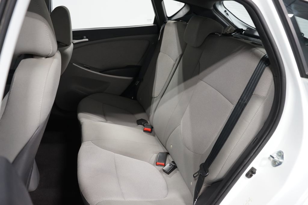 Used 2013 Hyundai Accent GS image 21