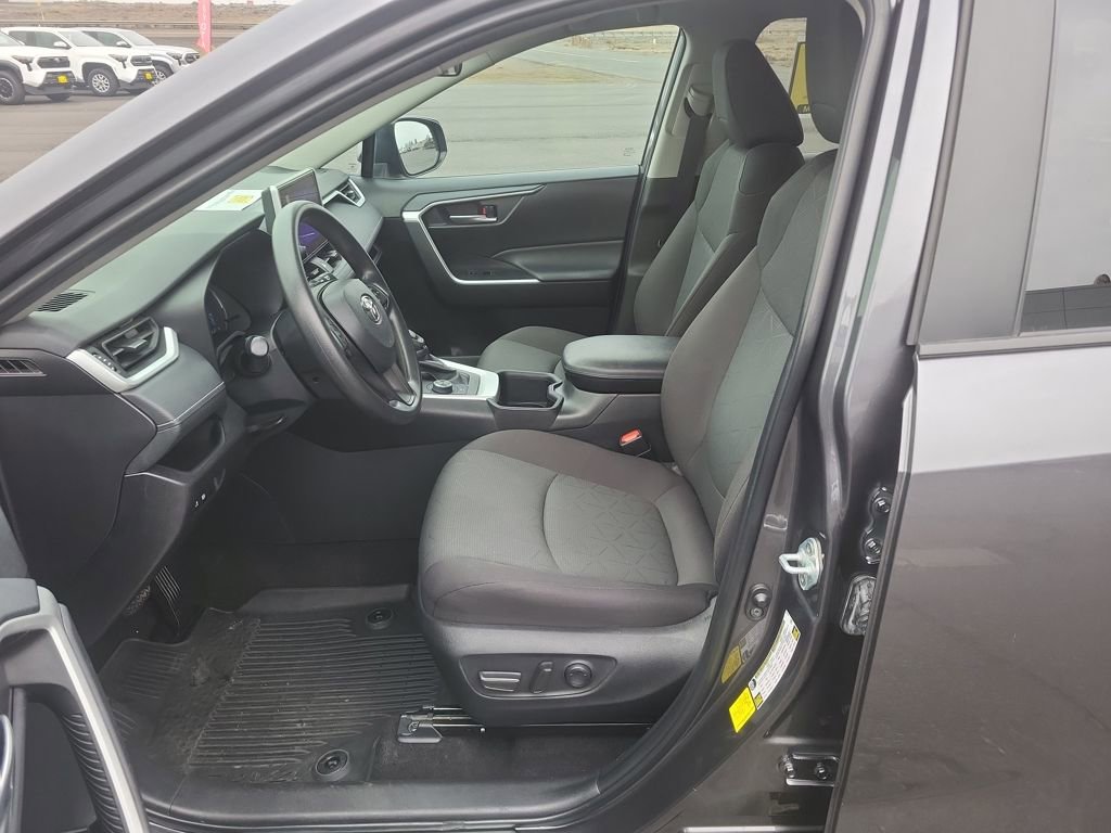 Used 2024 Toyota RAV4 XLE image 10