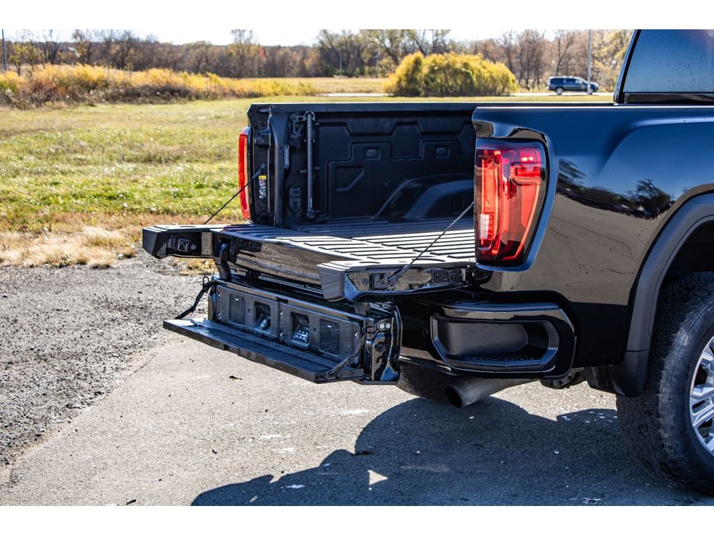 Used 2023 GMC Sierra 2500 Denali w/ Denali Ultimate Package image 10