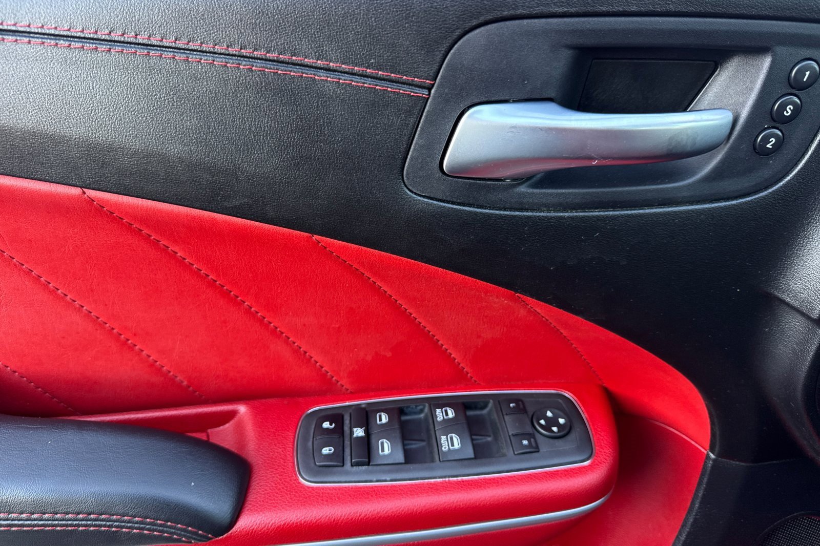 Used 2022 Dodge Charger Scat Pack w/ Dynamics Package image 10