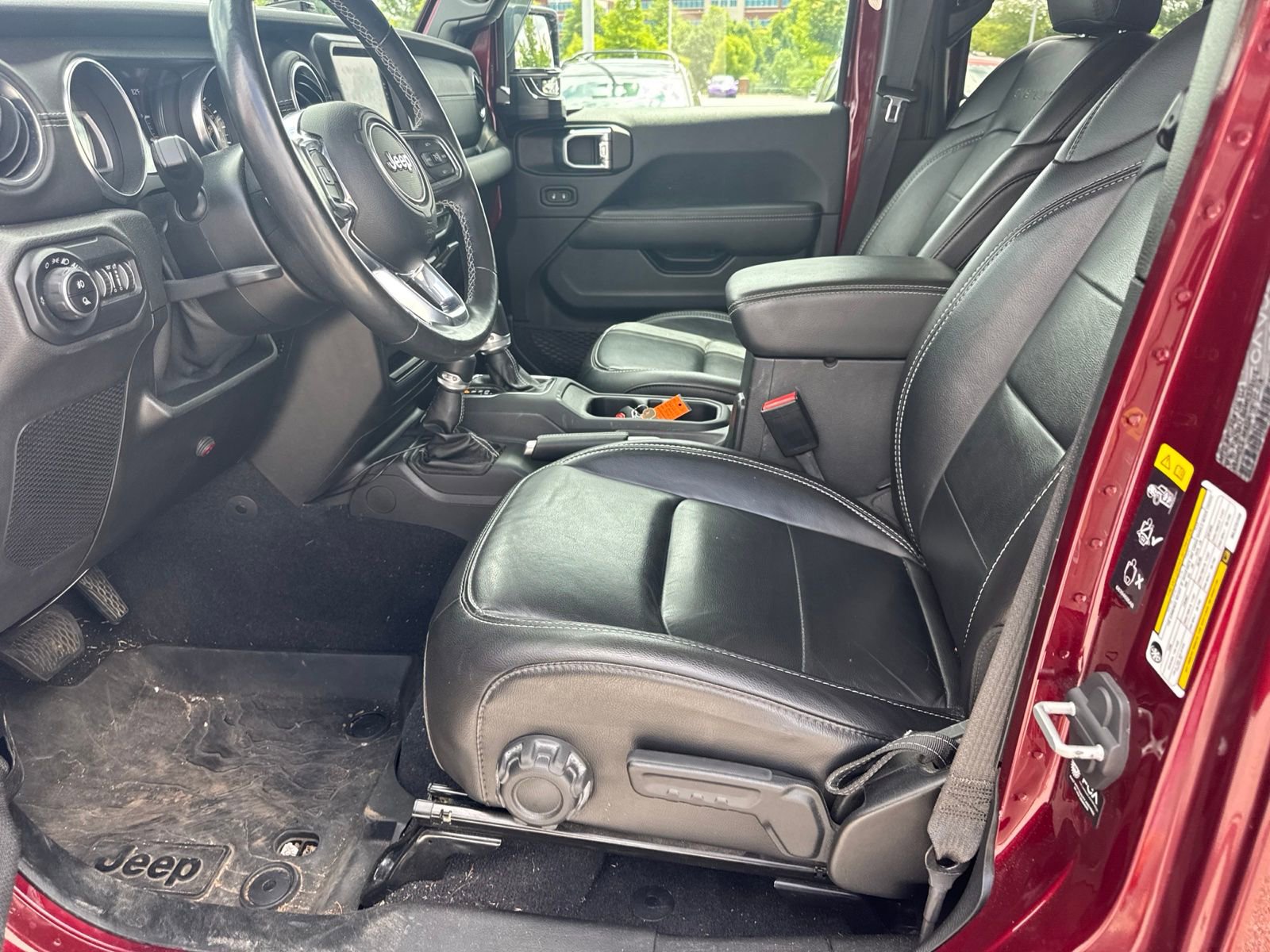 Used 2021 Jeep Gladiator Overland w/ Popular Equipment Package AWD/4WD image 13
