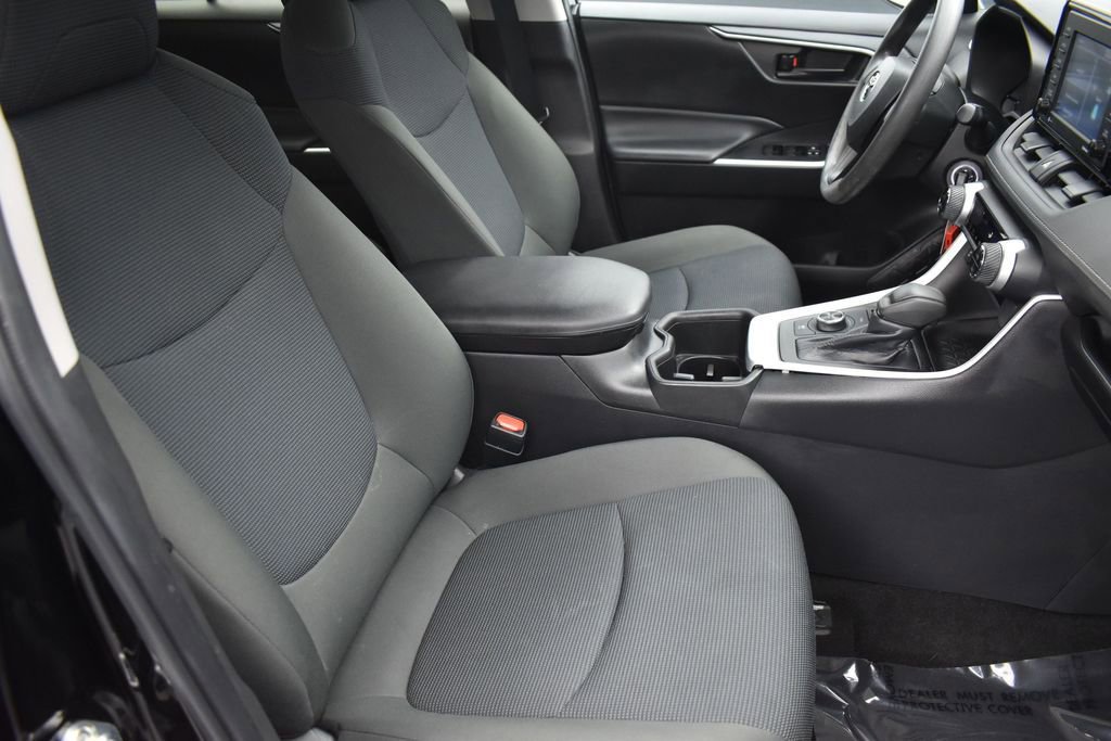 Used 2022 Toyota RAV4 LE AWD/4WD image 31