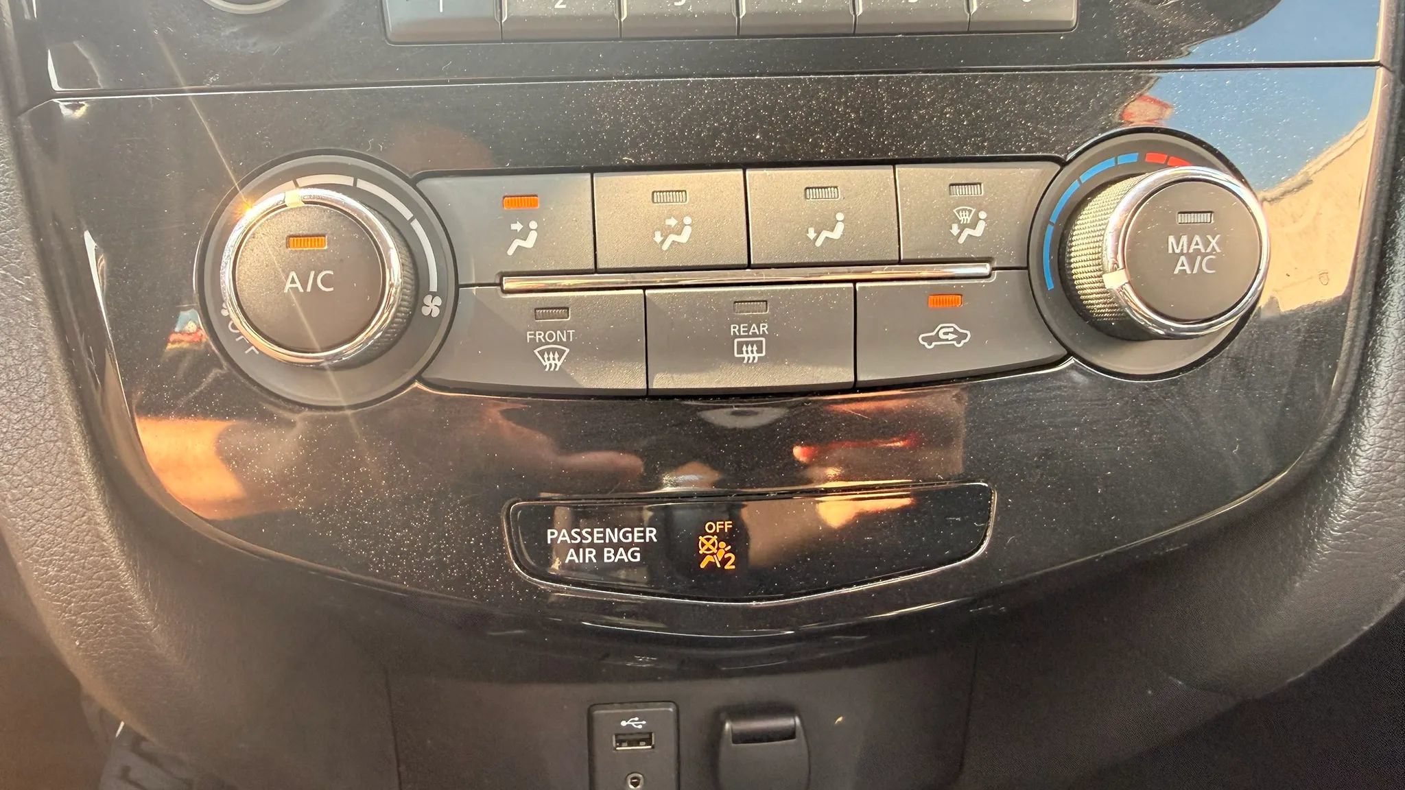 Used 2018 Nissan Rogue Sport S AWD/4WD image 21