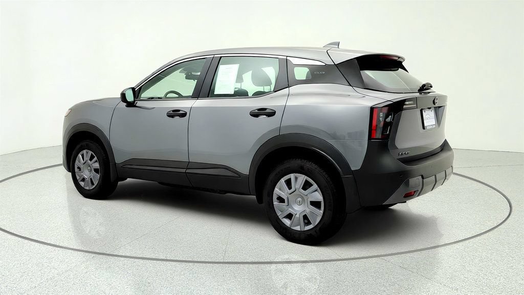 Used 2025 Nissan Kicks S FWD image 7