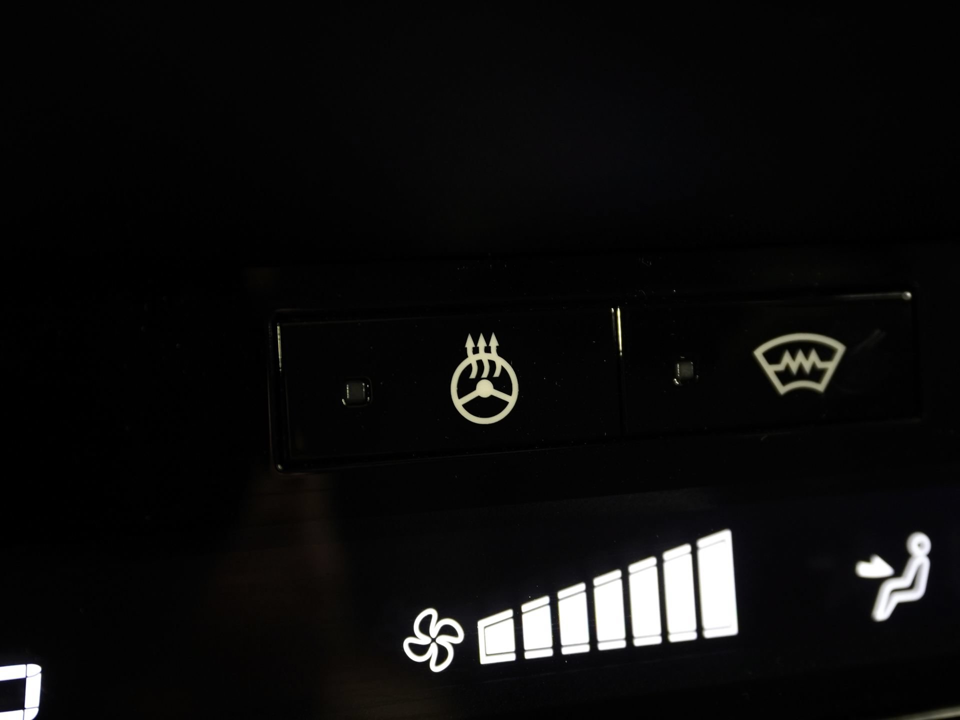 New 2026 Mitsubishi Outlander AWD image 16