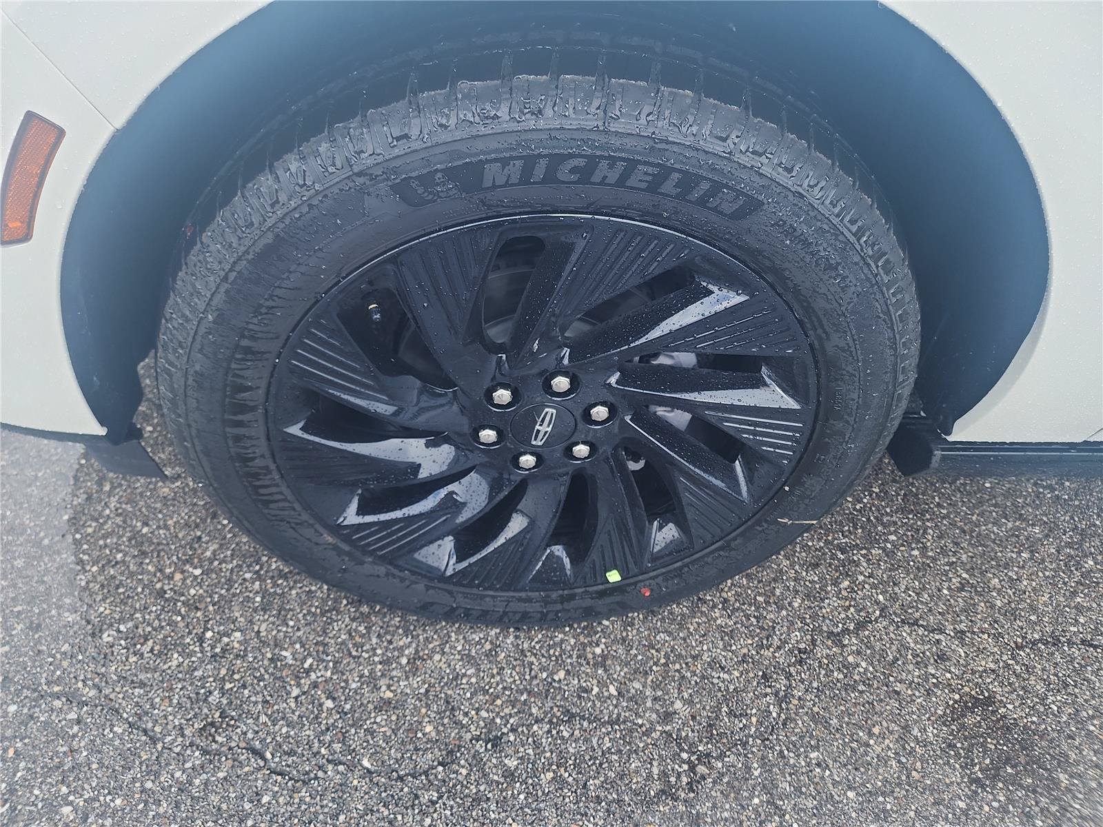 New 2027 Lincoln Navigator Reserve w/ Jet Appearance Package AWD/4WD image 9