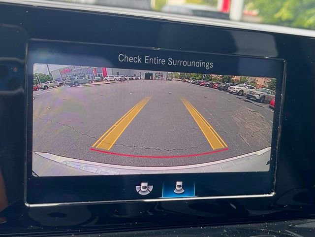 Used 2023 Mercedes-Benz GLB 250 image 28