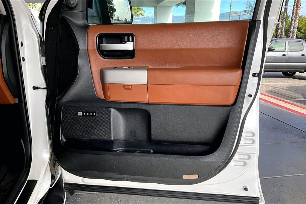 Used 2008 Toyota Sequoia Platinum image 28