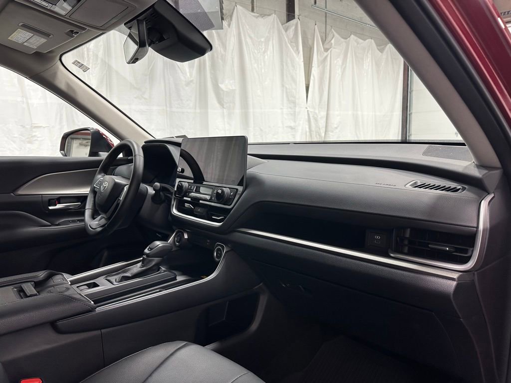 Used 2025 Toyota Grand Highlander FWD image 67