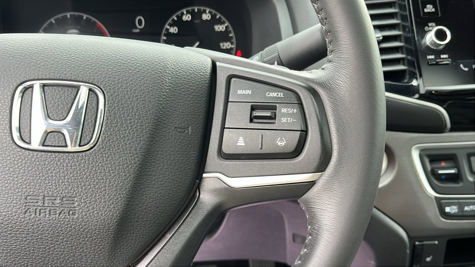 Used 2025 Honda Ridgeline RTL image 13